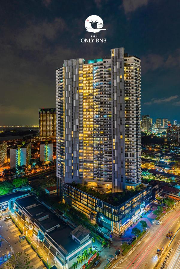 Fantasy Funland Retreat By The Only Bnb Tanjung Tokong Exteriör bild