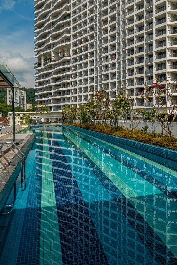 Fantasy Funland Retreat By The Only Bnb Tanjung Tokong Exteriör bild